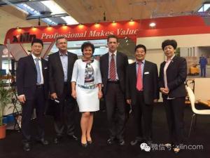 宁波如意携“德国IF大奖、红点奖”产品绝赞亮相2016德国汉诺威CeMAT展会