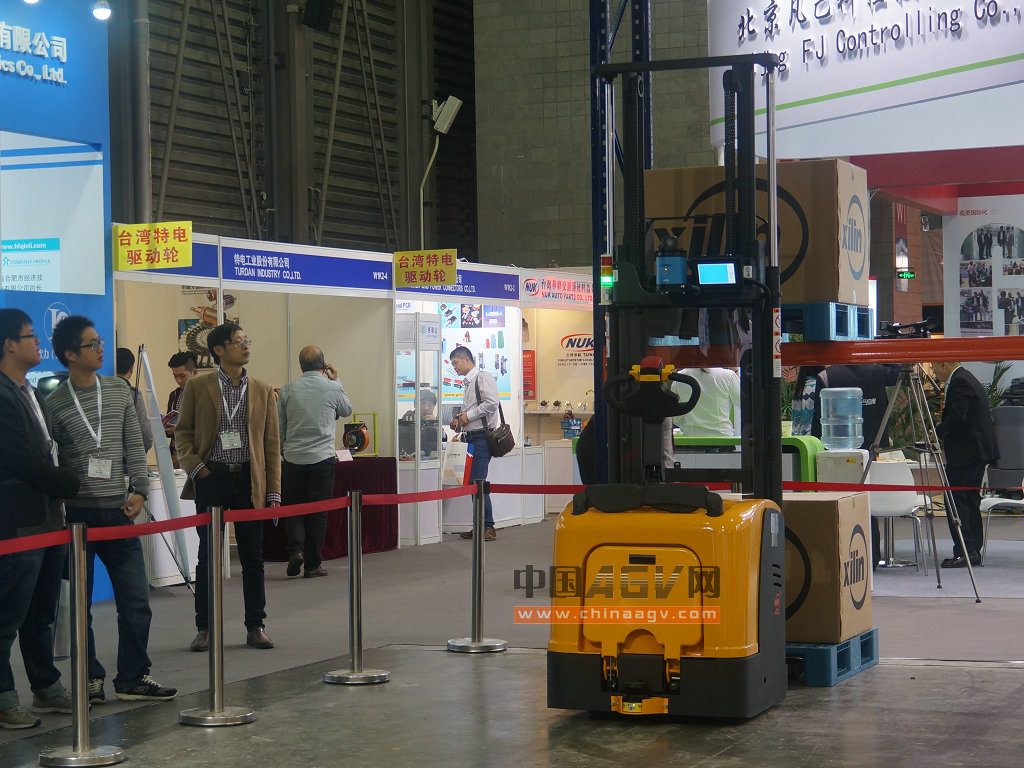 如意电动堆高车AGV