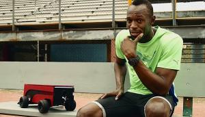 彪马研发了一款陪跑智能机器人 长得就像带轮子的鞋盒