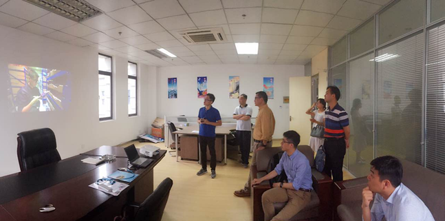 张家港科技局相关领导莅临快仓考察指导