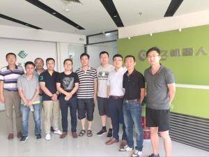 江苏吴江高新技术产业区陈副局长组织中小企业主到智久机器人洽谈城市合伙人事宜