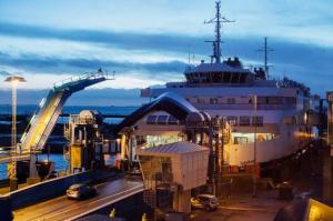 ABB创新技术演绎现代“双城记”