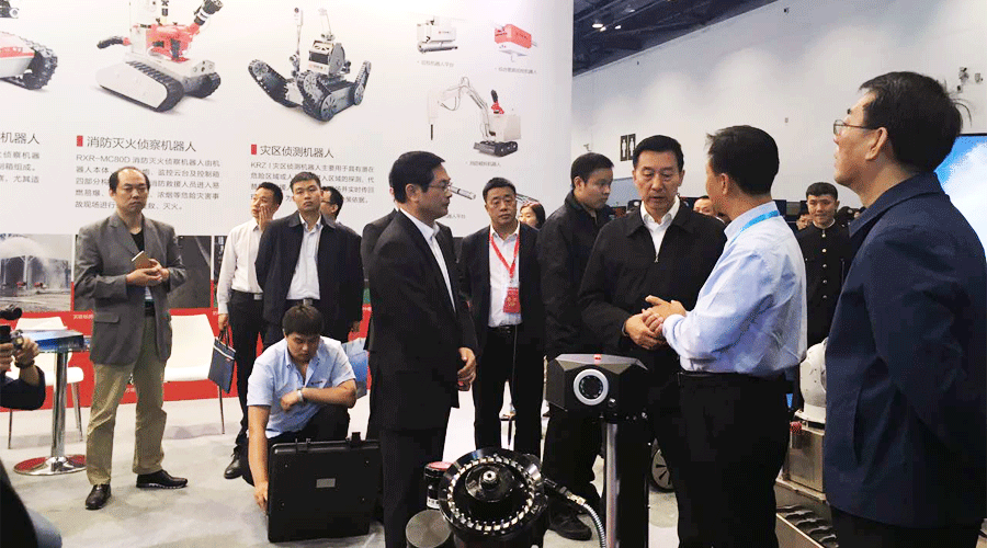 国务委员王勇肯定开诚智能特种机器人全国领先地位，称赞智能化程度高