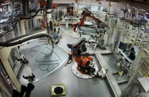 机器人大规模运用不但不会造成新的失业，反而会创造新的岗位？