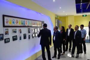 北斗民用战略新兴产业研究院一行莅临拓野机器人参观指导