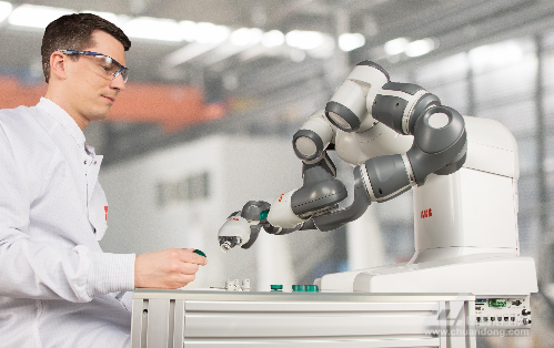 人机协作机器人开创机器人发展新纪元