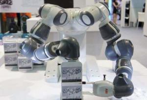 AGV机器人为智能制造的全面普及奠定基础