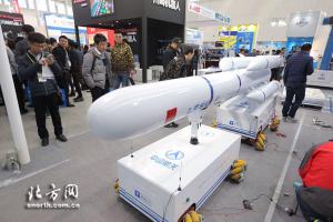 航天科技亮相“制博会” 还有移动机器人