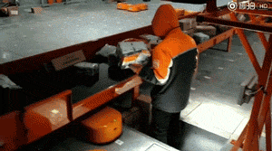 因为机器人，未来70%的快递员要下岗？