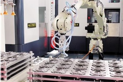 汽车盘毂机器人值守无人生产线正式下线