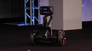 Segway推出投递机器人 快递行业革命指日可待