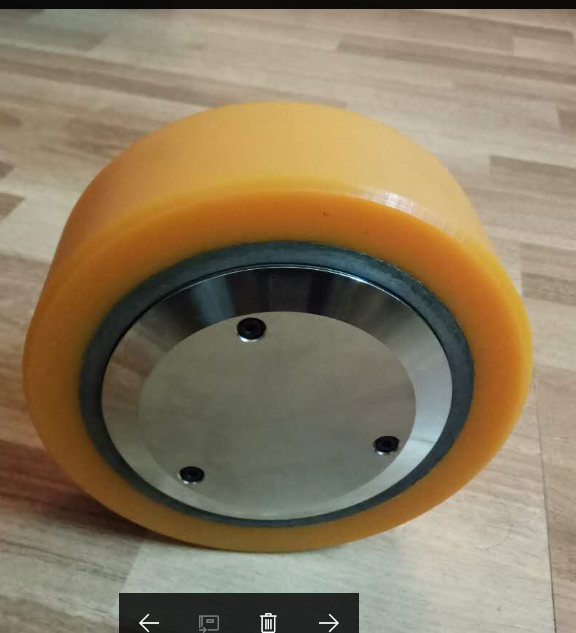 减速机一体式驱动轮