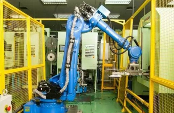 GMCC：600台机器人上演“独臂舞”，自动化促“智”造提速