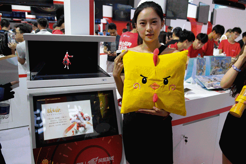 全息显示超养眼 | 海康威视助力网易游戏的ChinaJoy之旅