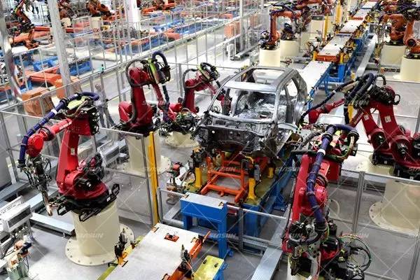 《三个推进辽宁行》走进新松 探秘国产机器人高端市场应用新格局