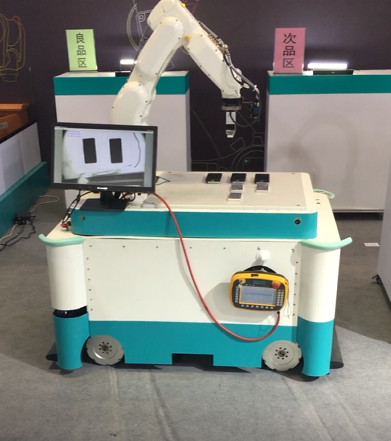 3C行业——手机屏幕检测流水线复合型移载物流机器人