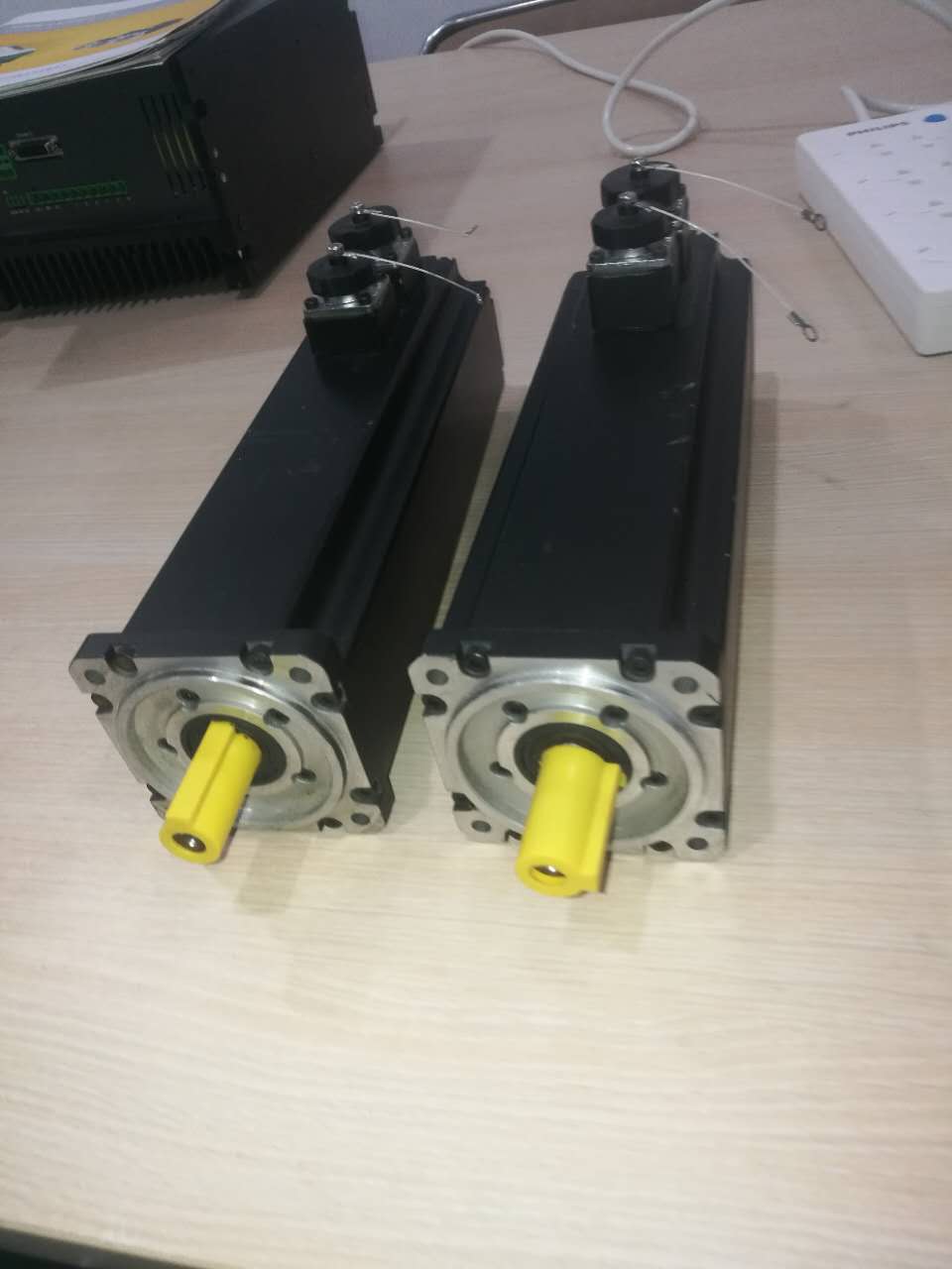 同毅TLSM系列低压伺服电机