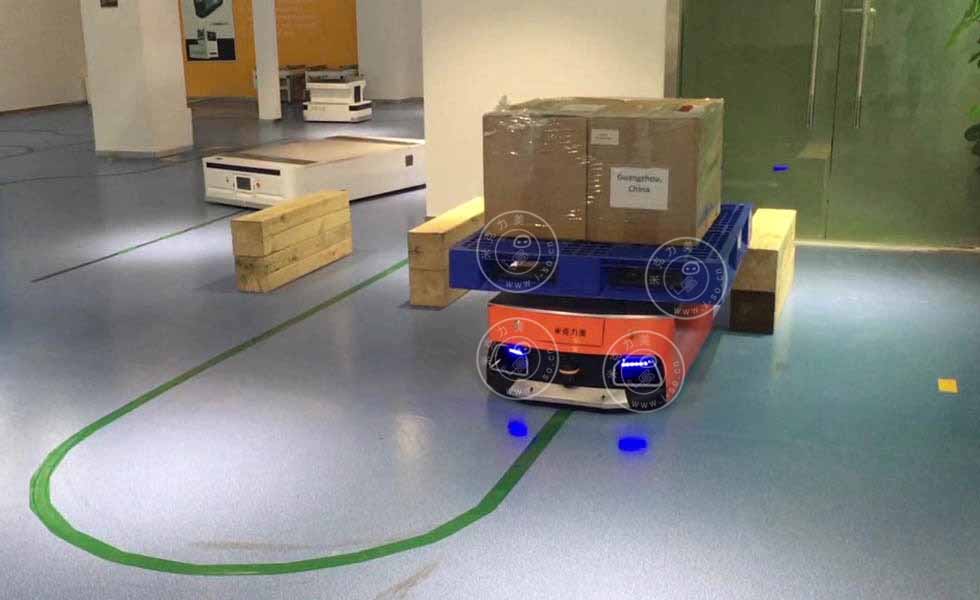 顶升AGV机器人磁导航AGV小车HY-500