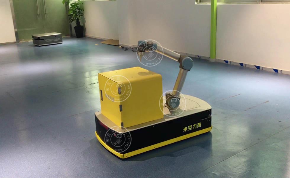 全向移动激光AGV小车MC-200无反光板激光AGV