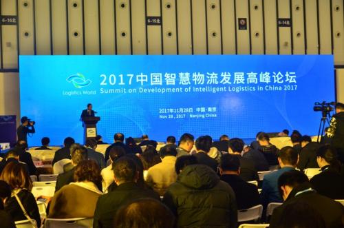 AGV拣货无人机共享快递盒配送 这是苏宁智慧物流新主张