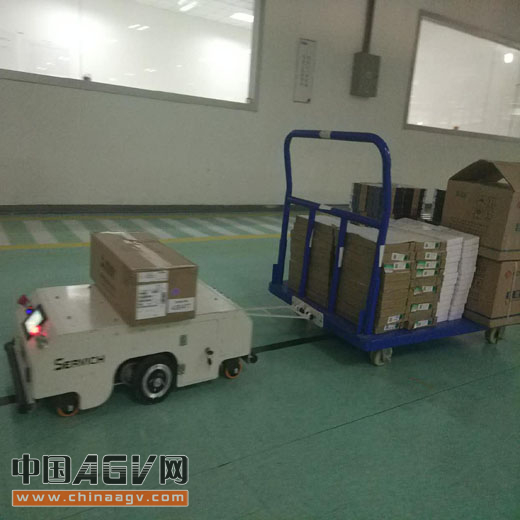 斯锐奇300-1000KG级牵引式AGV  SRA-QY-