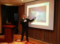 机器人的出现带来的是机遇还是挑战？