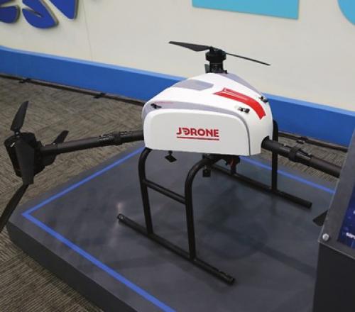 快递机器人 何日满城“跑”