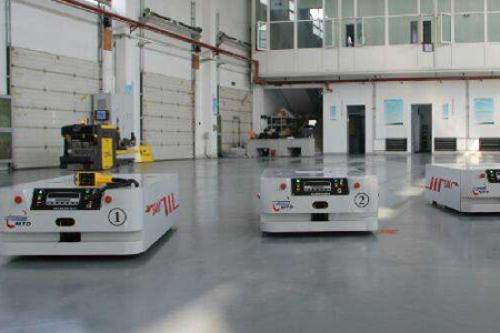 “二维码识别设备+自动引导AGV扫码”，智能仓储的发展趋势