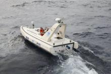 再立奇功！我校无人艇驰援东海“桑吉轮”碰撞燃爆事故后续处置工作