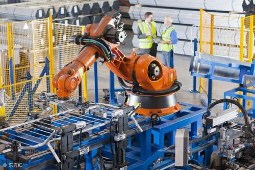 AGV.机械手代替人力成企业生产线常态