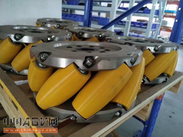 OMV智能全向助力仓储物流搬运 举重若轻