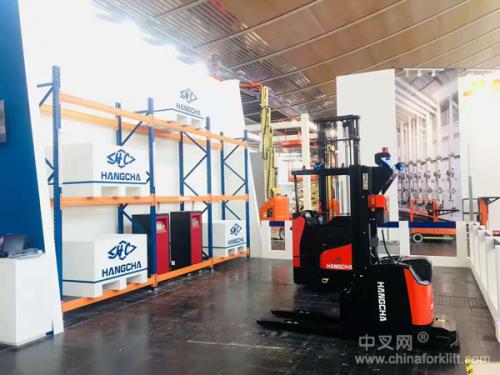 泰坦智能动力AGV充电系统现身德国CeMAT