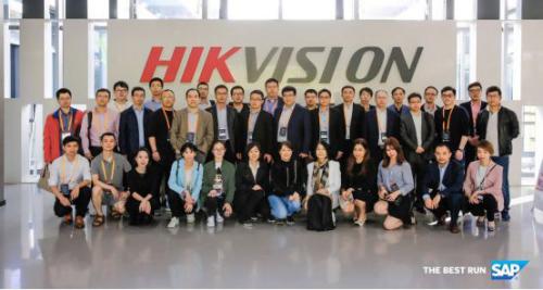联合创新 让AI触手可及！ SAP携客户走进海康威视 共谋中国高科技未来