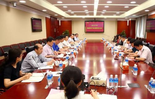 清华大学国情研究院院长胡鞍钢一行调研ZPMC