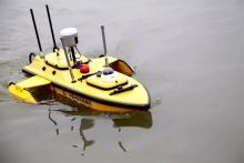 这条穿江地铁因无人测量船等创新技术，一天内央视连续给予关注！