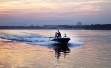 全自主无人艇成功出航！