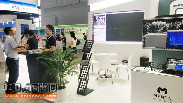 小觅智能赋予机器人智慧之眼