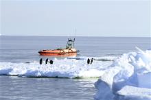 全球首艘无人货船明年珠海下水 湾区航运再添利器 无人航运 “湾”道超越  