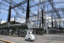 红河供电局投入使用变电智能巡检机器人