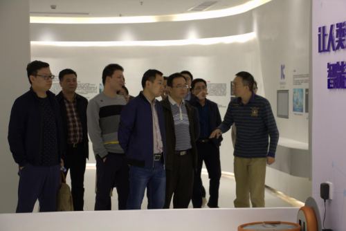 中国邮政速递领导专家考察三维通