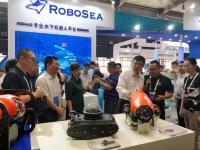 【世界机器人大会】国家工信部刘副部长、北京市阴副市长与市人大财经委张主任纷纷点赞博雅工道“水下机器人大家族“！