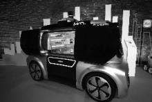 美团无人配送车首次亮相