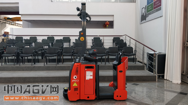 是什么让叉车AGV大行其道