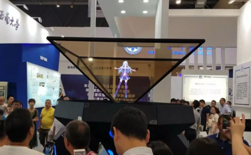 智博会网红爆款——人工智能虚拟艺人亮相重庆两江机器人展示中心