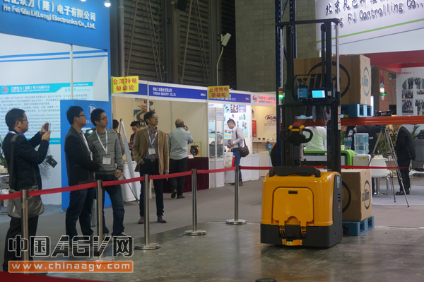 浅析激光叉车AGV的三大控制系统