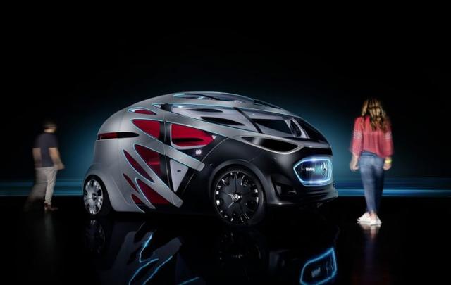 梅赛德斯Vision URBANETIC是一款适合人和货物的电动无人驾驶车辆