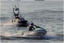 中国举行全球首次无人艇反走私演习