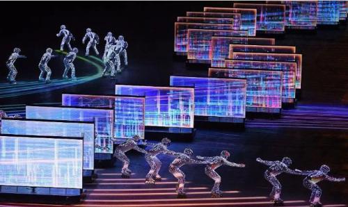 海康：这个透明屏厉害透了~