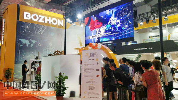 工博会开幕　博众展位人头攒动科技创新成焦点