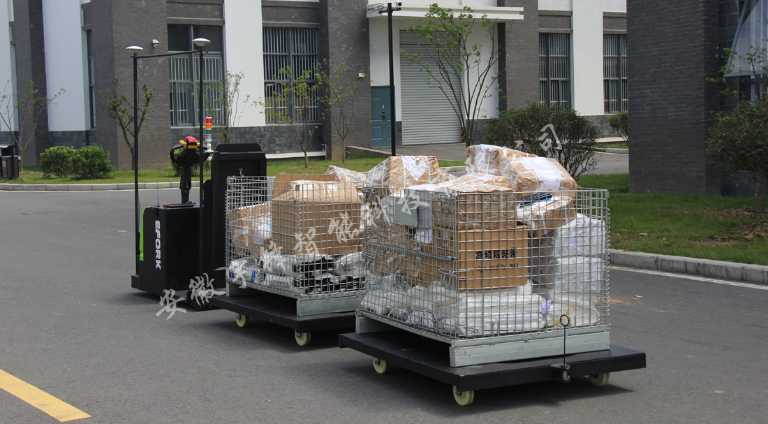 安徽宇锋 室外全天候无人搬运牵引AGV